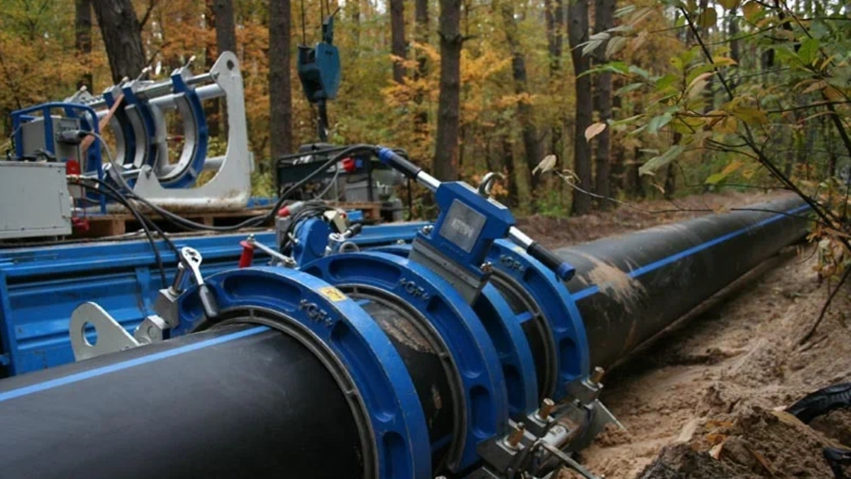 PE pipe construction